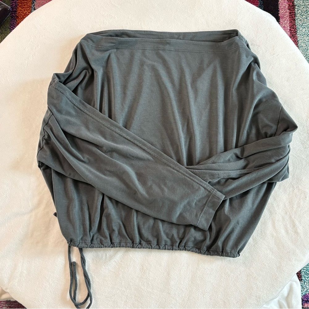 Athleta Long Sleeve Top